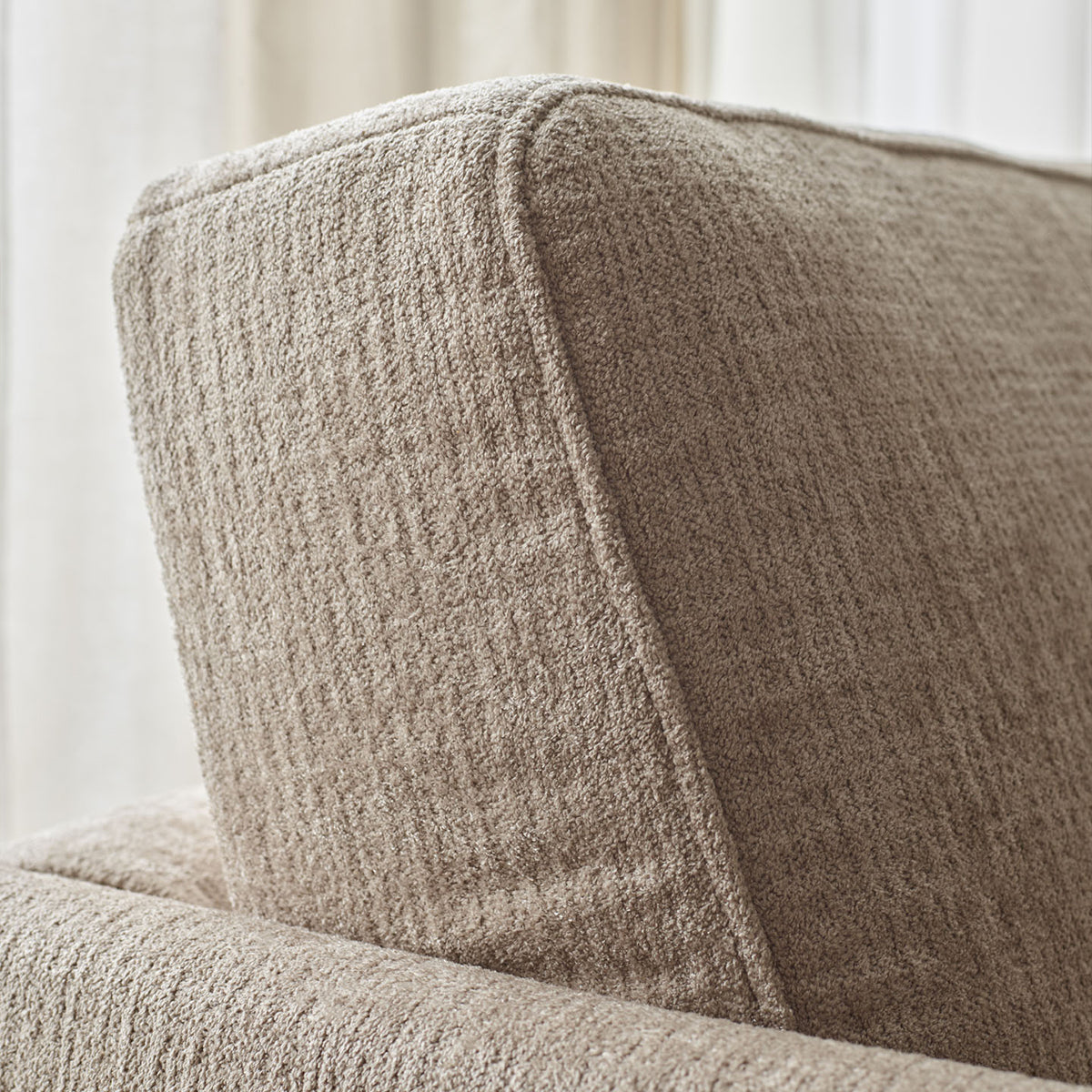 Триместен диван Nommi