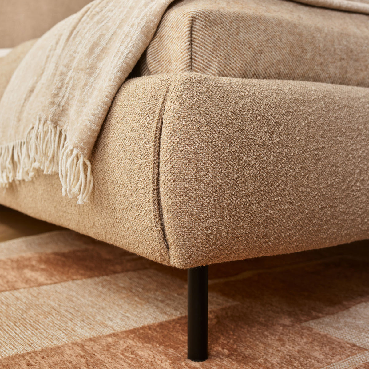 Тапицирано легло CALME