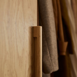 Двукрилен гардероб Well