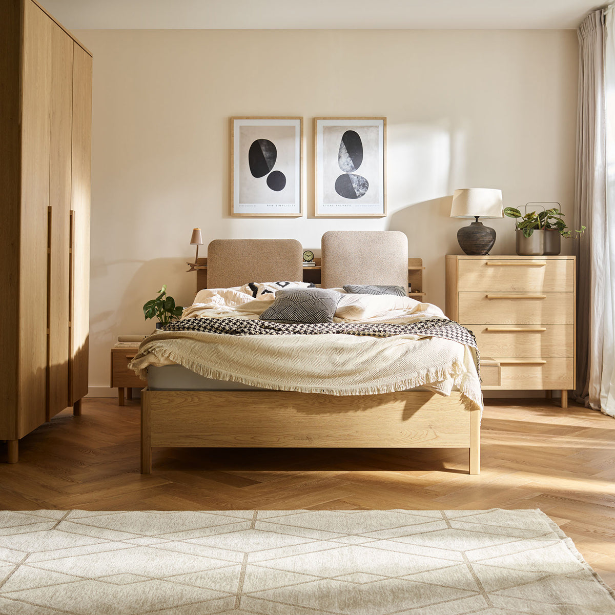 Легло с рафтове Well