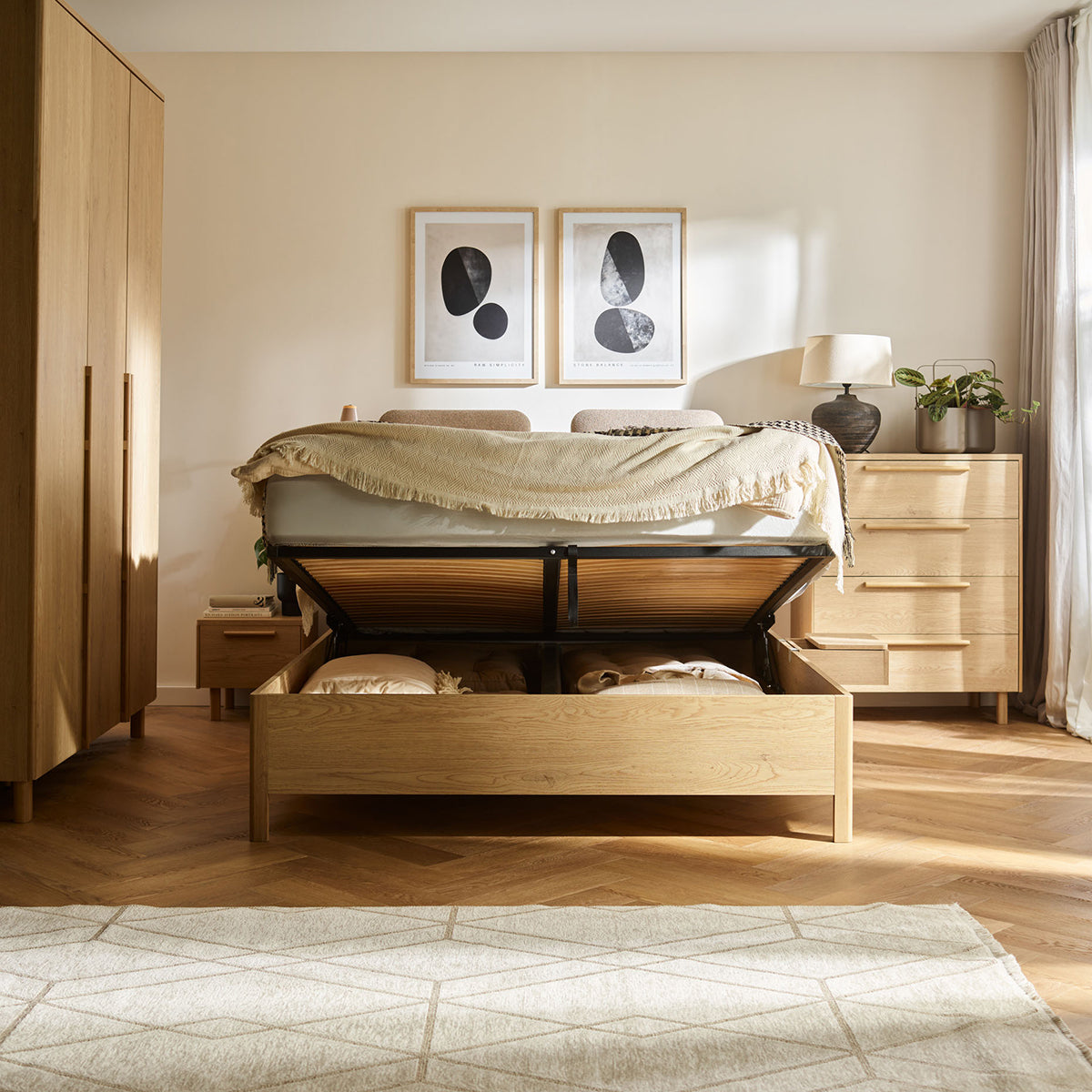 Легло с рафтове Well