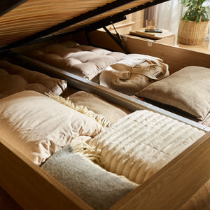 Легло с рафтове Well