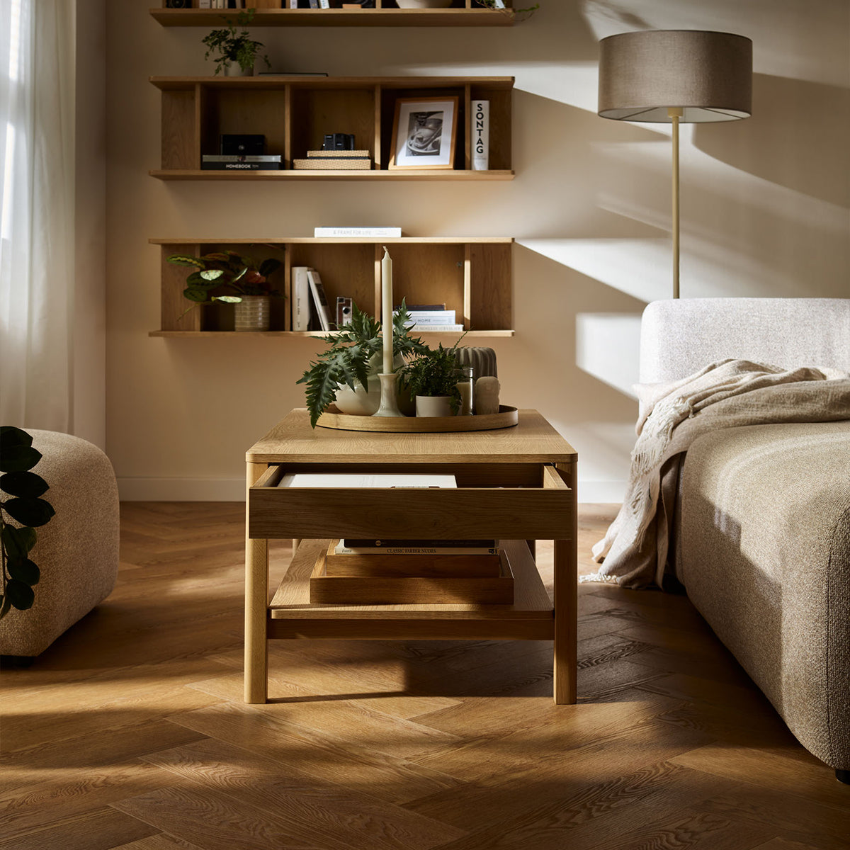 Правоъгълна холна маса с чекмедже Well