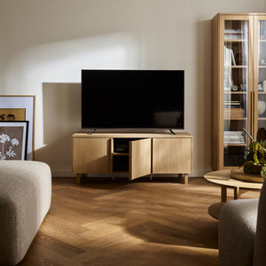 Тесен шкаф за телевизор Well