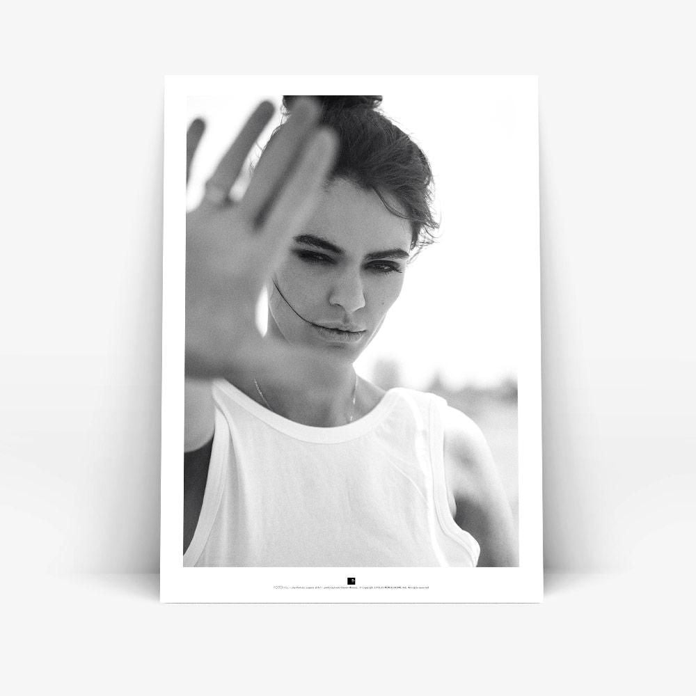 Постер "Stop-I" на Monochrome Hub Gallery от Флор Декор