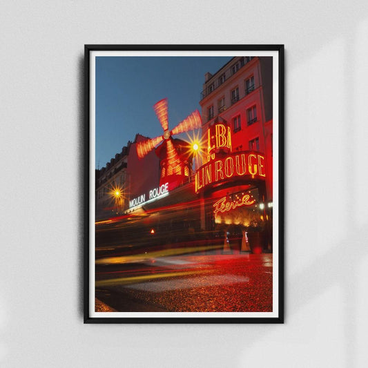 Постер "The red Paris" на Monochrome Hub Gallery от Флор Декор