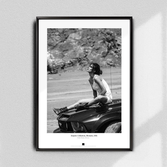 Постер "Moment" на Monochrome Hub Gallery от Флор Декор